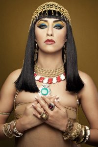  Halloween Hair Ideas: CLEOPATRA