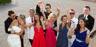 5 Prom Looks We’re Loving In 2017 5 Prom Looks We’re Loving In 2017